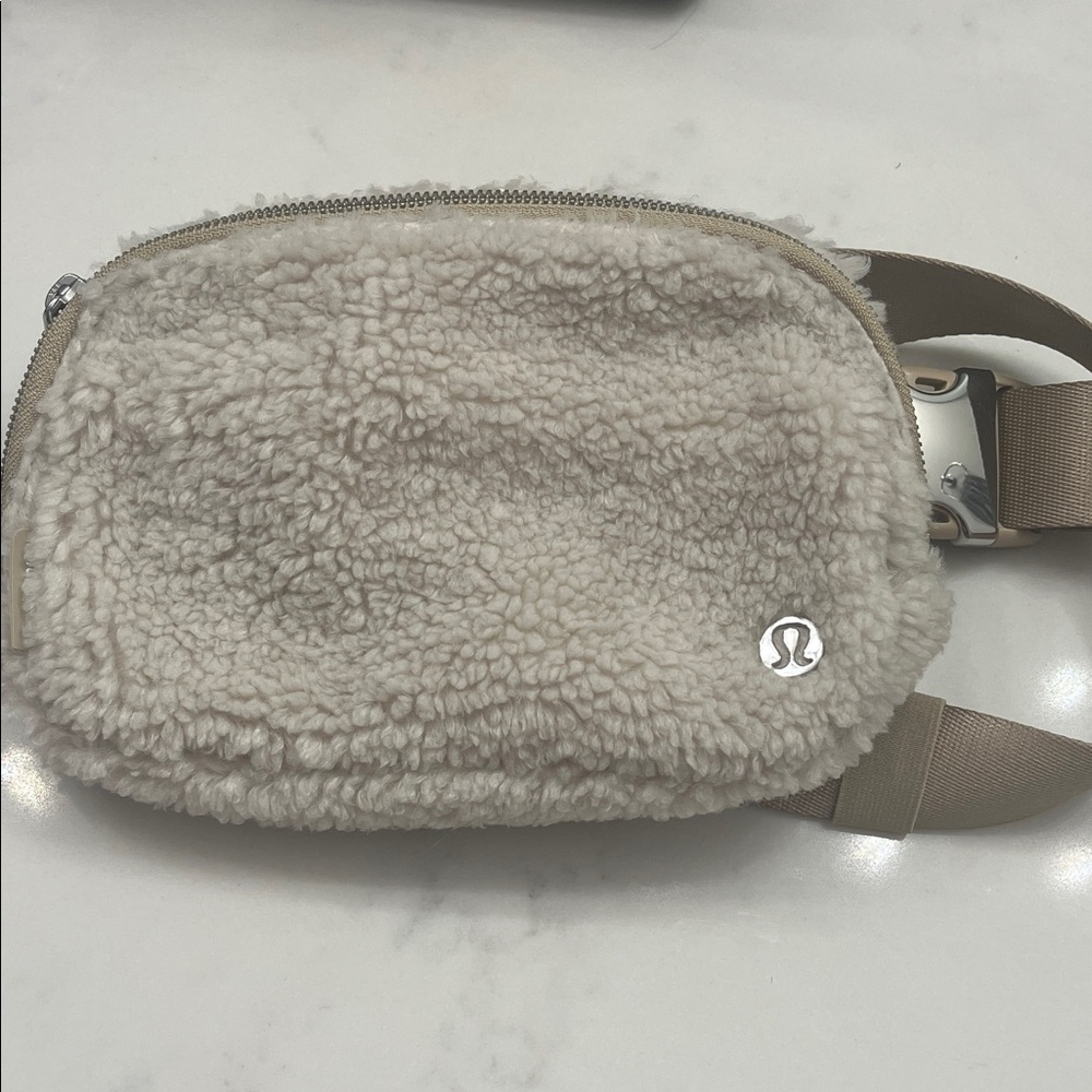 Lululemon Athletica Cream Sherpa Belt Bag